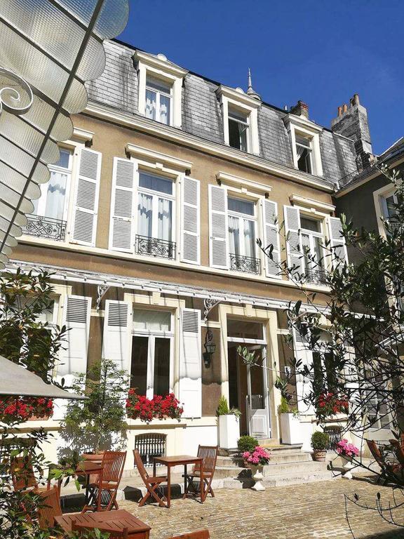 Enclos De L'Eveche Boulogne-sur-Mer Luaran gambar